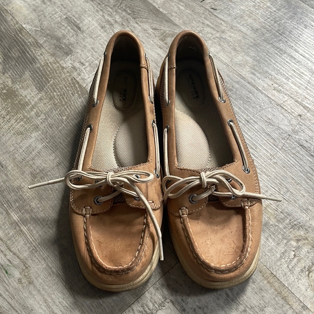 Sperry boat shoes